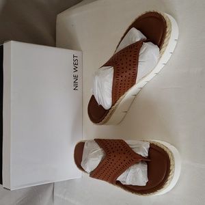 NEW Nine West Santori Thong Sandal